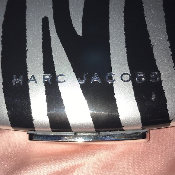 🦓Marc Jacobs “Wild One” palette🦓 - Picture 3 of 6